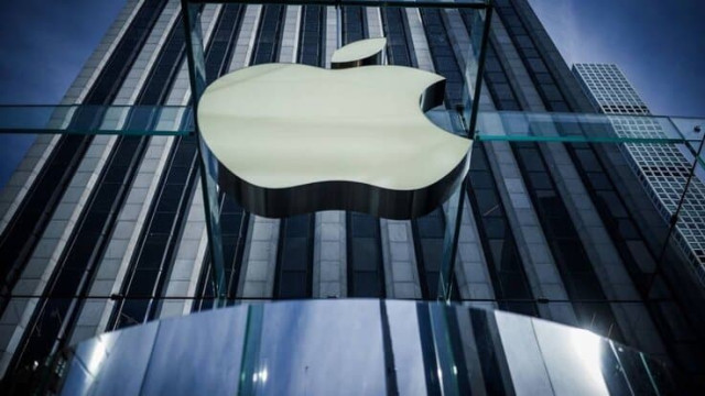 16 September 2023, US, New York: The Apple logo, taken at the Apple Store on 5th Avenue in Manhattan.